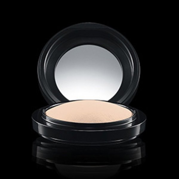 画像1: MAC マック ミネラライズ スキンフィニッシュ / ナチュラル #LIGHT 10g (1)